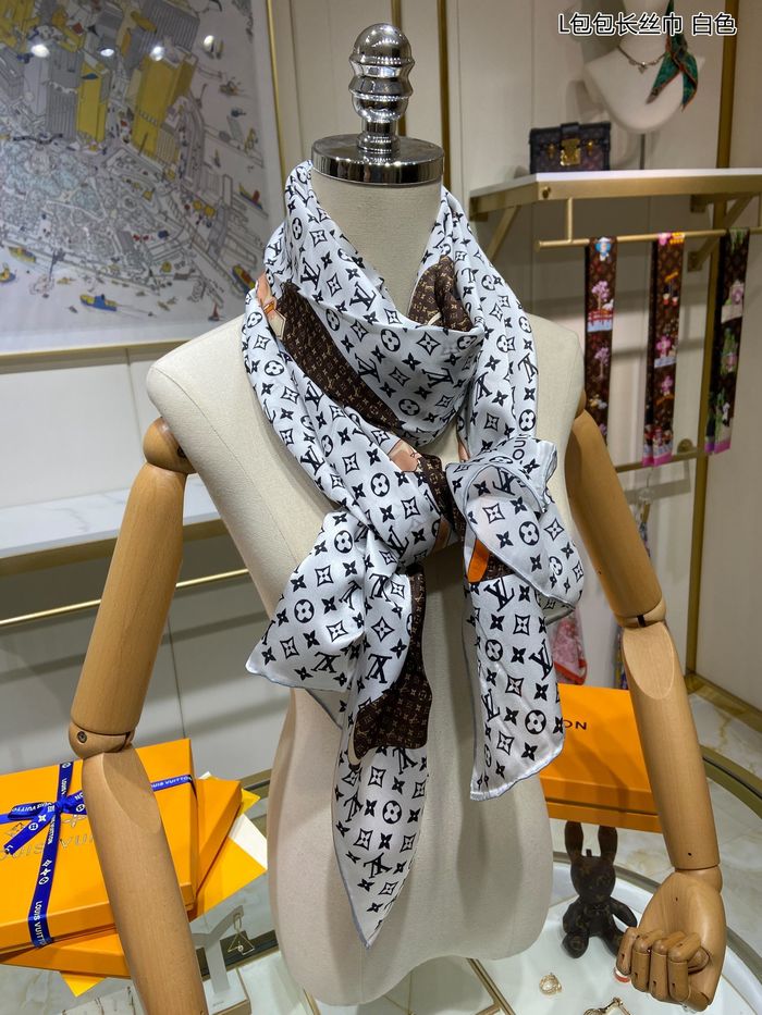 Louis Vuitton Scarf LVS00027